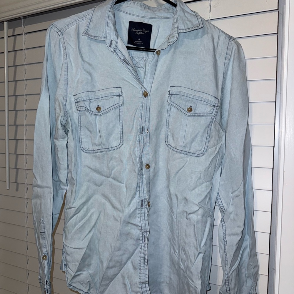 American Eagle Outfitters Light Blue Button Down Shirt